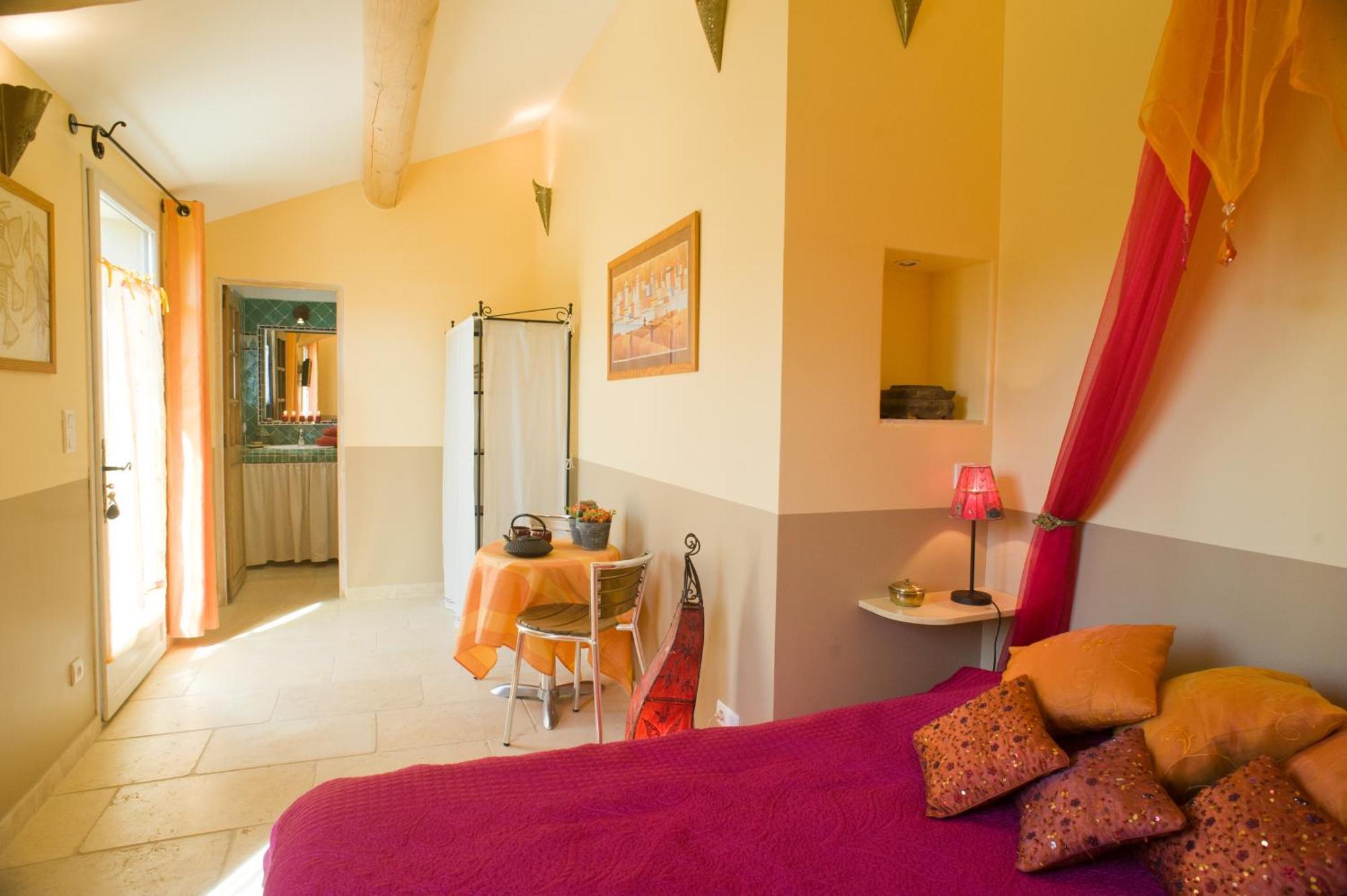 Chambres D'Hotes Domaine Des Machottes Grans Zewnętrze zdjęcie