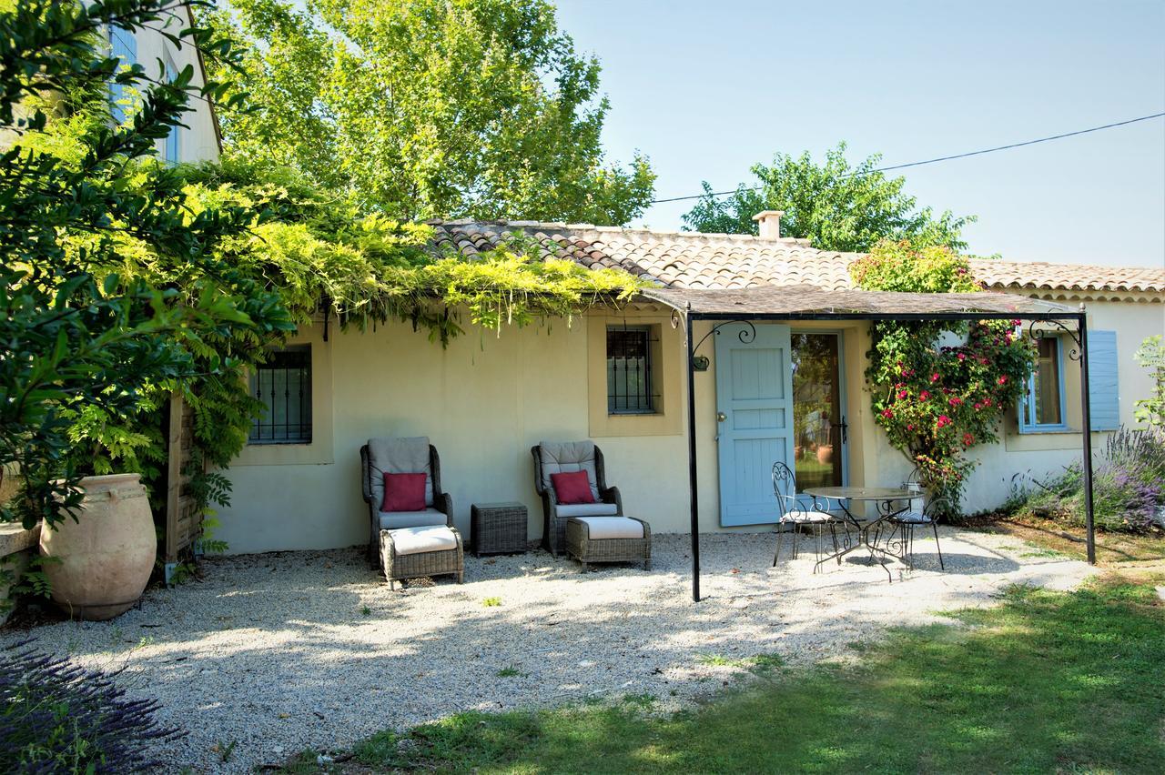 Chambres D'Hotes Domaine Des Machottes Grans Zewnętrze zdjęcie